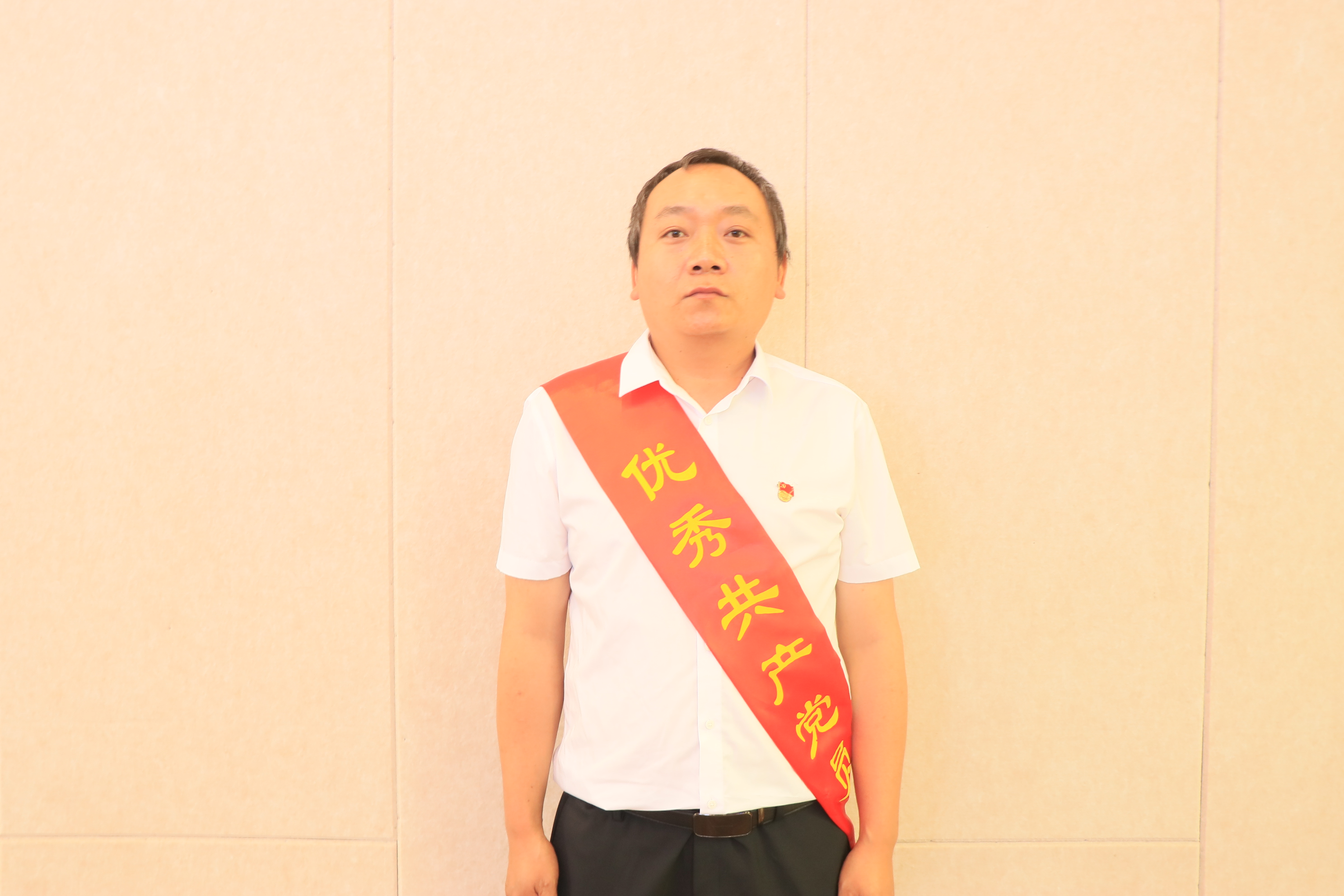 優秀共產黨員 唐自高